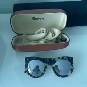 Illesteva BOCA Cat Eye Sunglasses